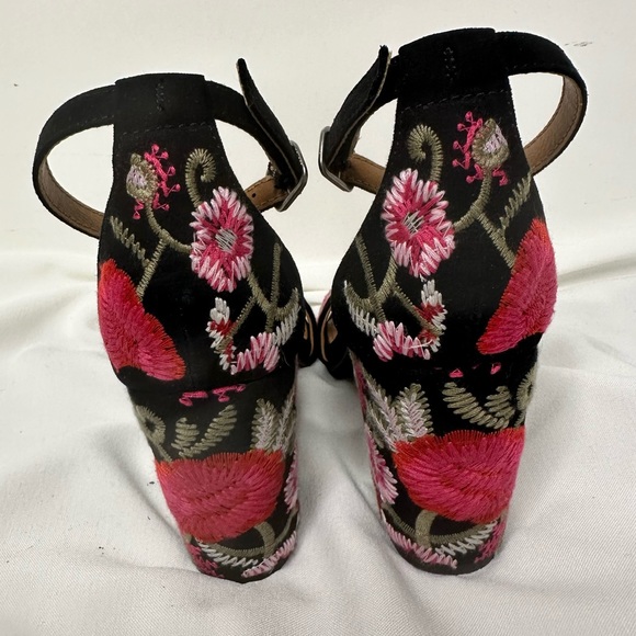 Mari A. Black Fabric Floral Embroidered “Maddy” Chunk Heel Strap Sandal 7 - Picture 7 of 12